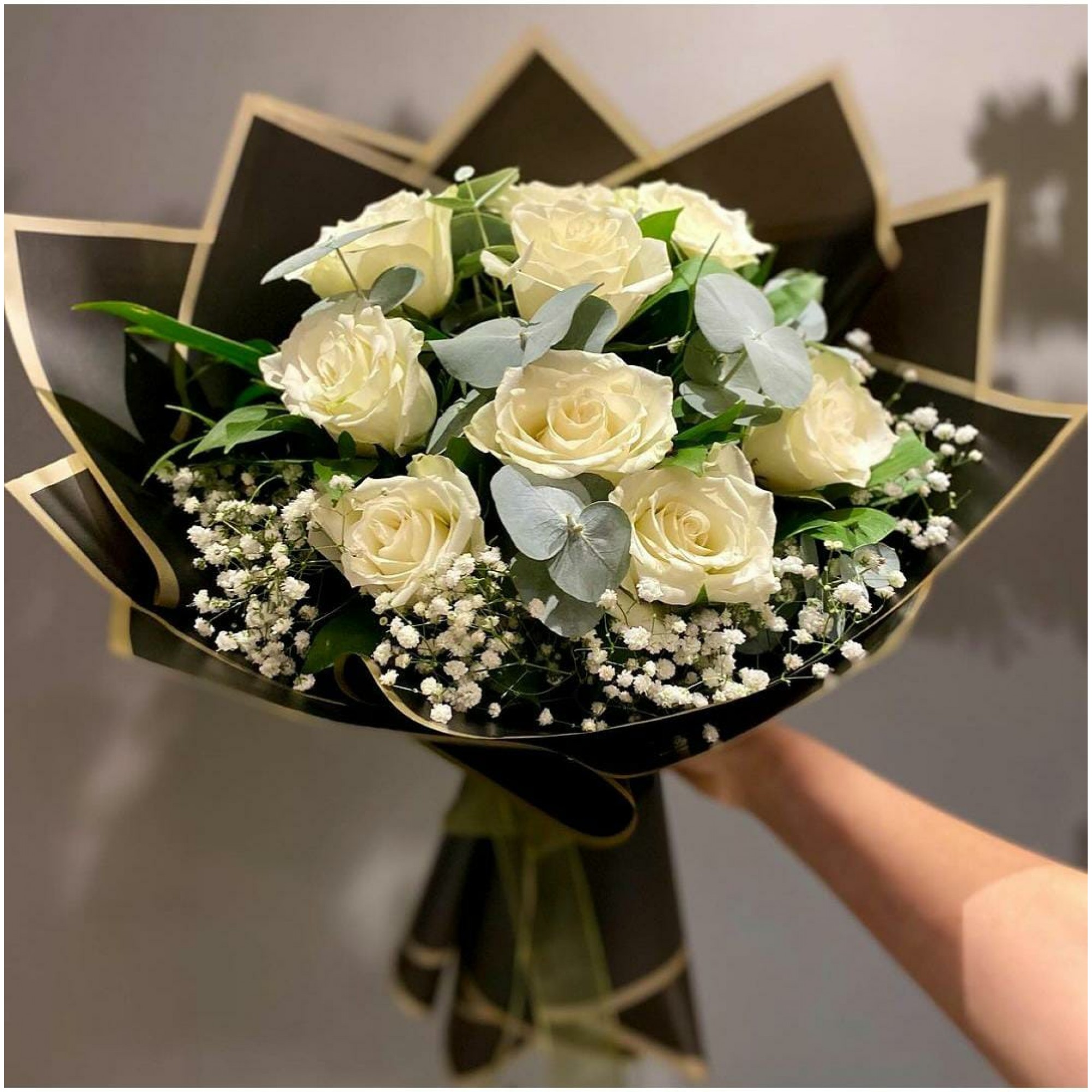 VIP beyaz gül buketi